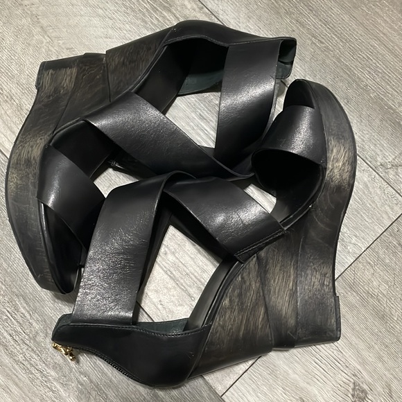 Diane Von Furstenberg, Opal Crisscross Wedge Sandal, 9, Black - Picture 3 of 8